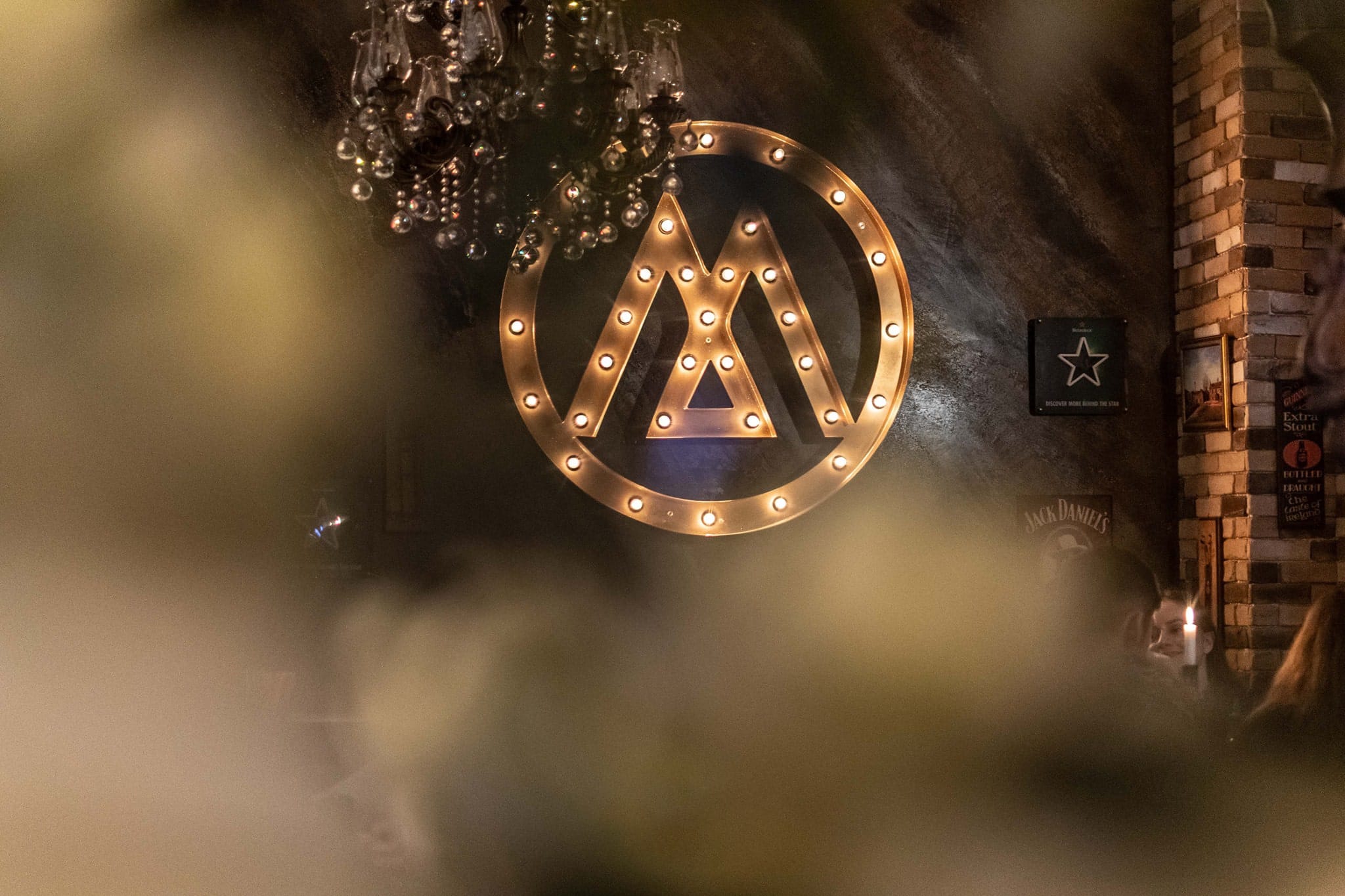 7 motive să alegi Temple Pub atunci când vrei să ieși în oraș – burgeri, bere și vibe de pub în București